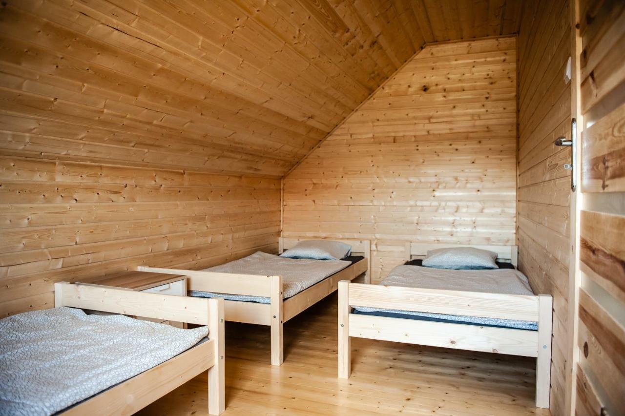 Pod Debami Wicie- Domki Drewniane Nad Morzem Wicie  Extérieur photo