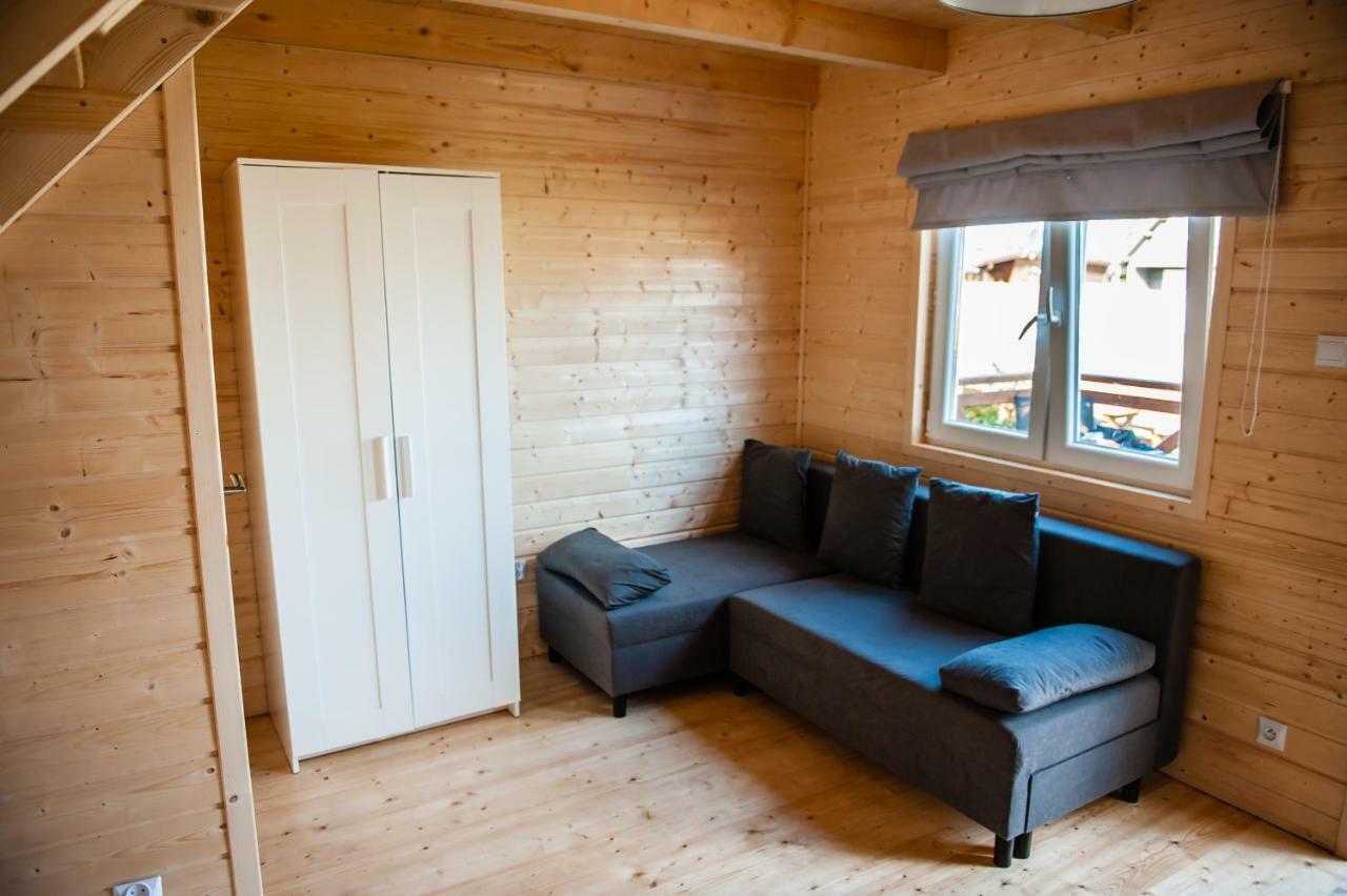 Pod Debami Wicie- Domki Drewniane Nad Morzem Wicie  Extérieur photo